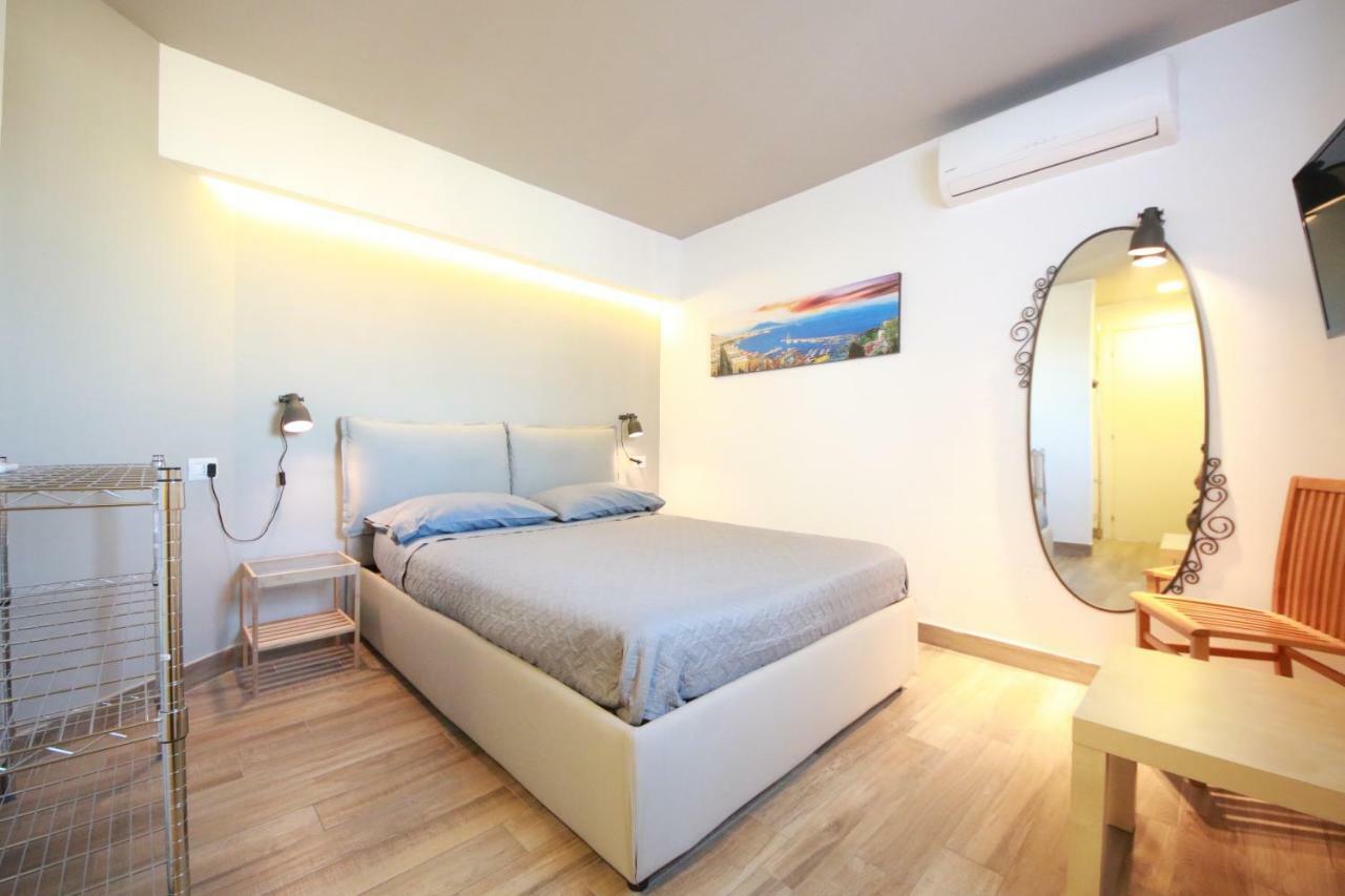 نابولي Talismano Luxury Suite & Loft & Alcova & Maison المظهر الخارجي الصورة